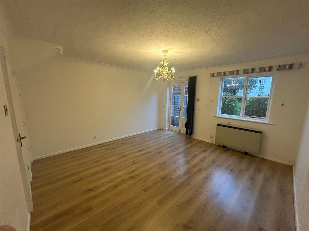 2 ridges living room.jpeg