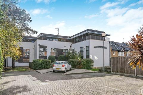 Leigham Court Road, London, SW16