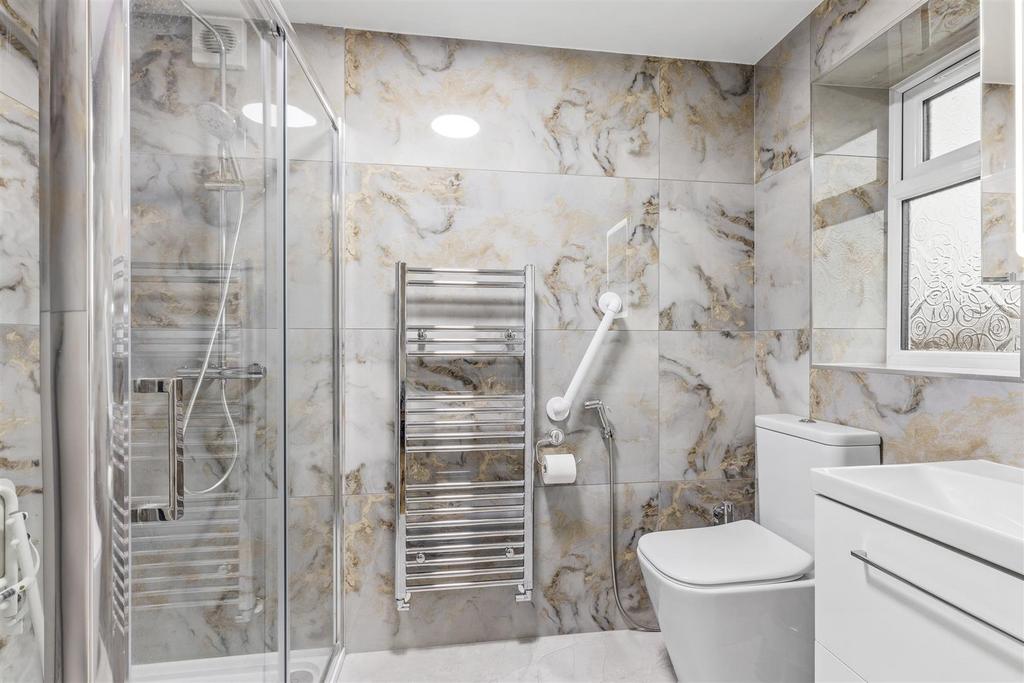 123 Walton Drive, HP13 6 UA-11.jpg