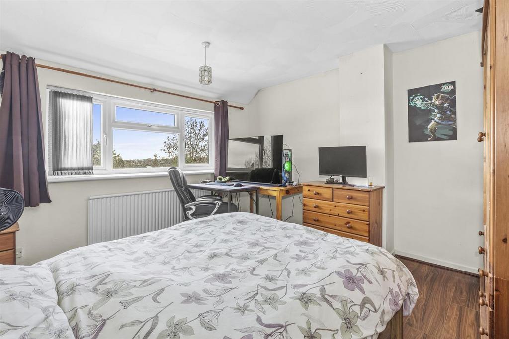 123 Walton Drive, HP13 6 UA-3.jpg