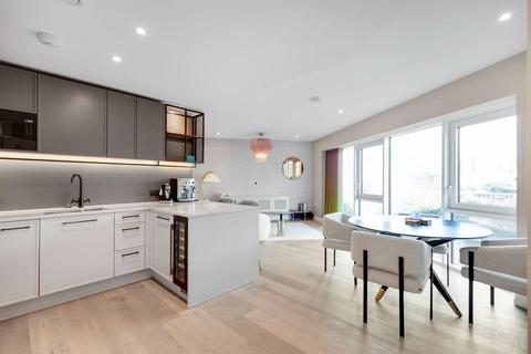2 bedroom flat to rent, Westwood Building, Chelsea Creek SW6