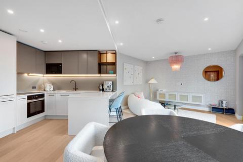 2 bedroom flat to rent, Westwood Building, Chelsea Creek SW6