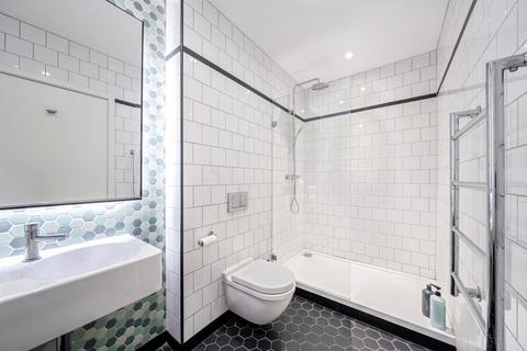 undefined, Botanic Square London E14
