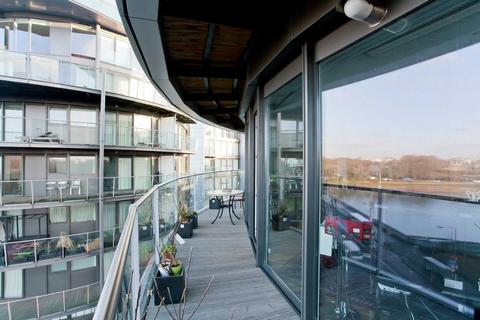 undefined, Oswald Building, Chelsea Bridge Wharf, 374 Queenstown Road, London, SW11
