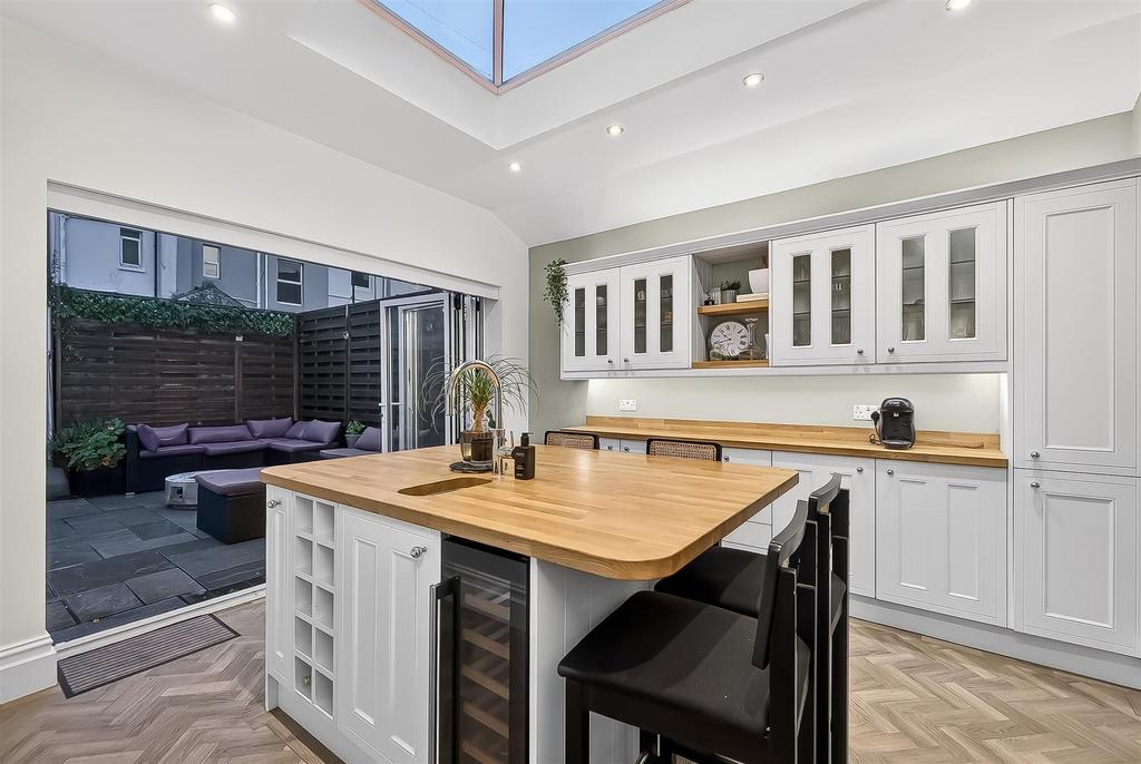 Breakfast Room