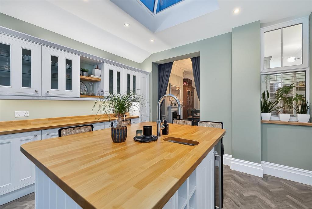Breakfast Room