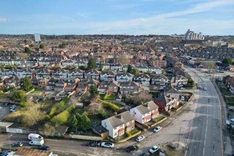 3 bedroom semi-detached house for sale, Alfreton Road, Nottinghamshire NG7