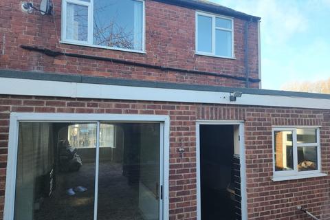 3 bedroom semi-detached house for sale, Alfreton Road, Nottinghamshire NG7