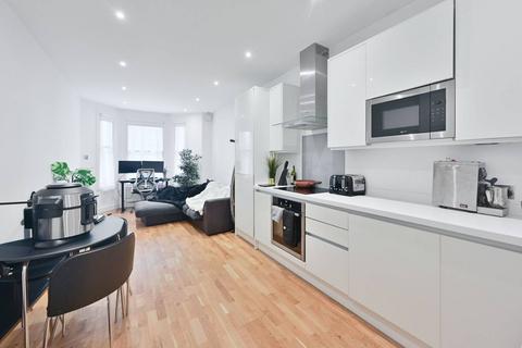 undefined, Meadow Road, Vauxhall, London, SW8