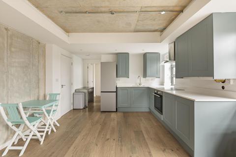 undefined, Elm Grove, London, SW19