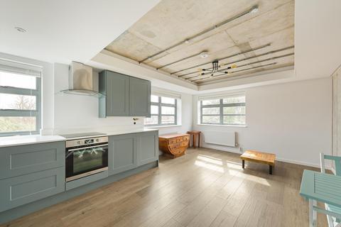 undefined, Elm Grove, London, SW19