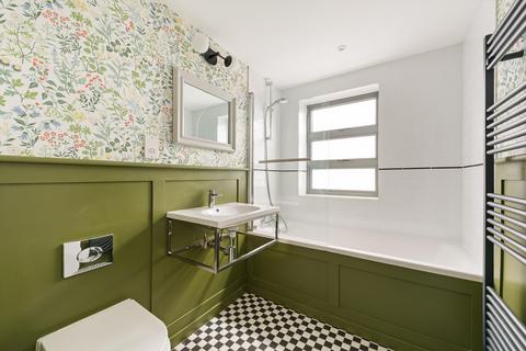 undefined, Elm Grove, London, SW19