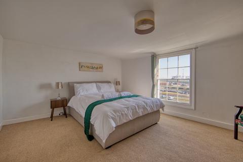 undefined, Athol Terrace, Dover, Kent, CT16
