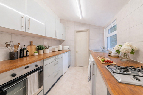 2 bedroom terraced house for sale, George Street, Tunbridge Wells TN2