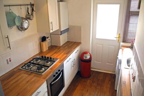 2 bedroom flat to rent, Manchester, Greater Manchester, England, M15