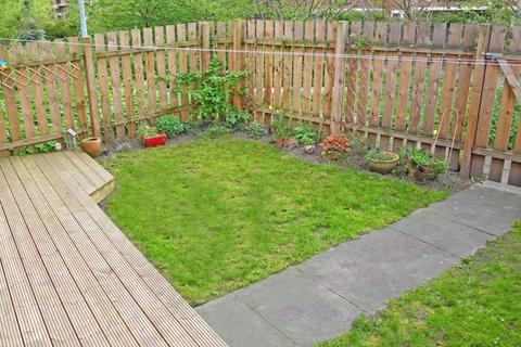 2 bedroom flat to rent, Manchester, Greater Manchester, England, M15
