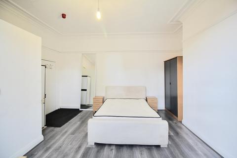 undefined, Francis Street, Leeds LS7