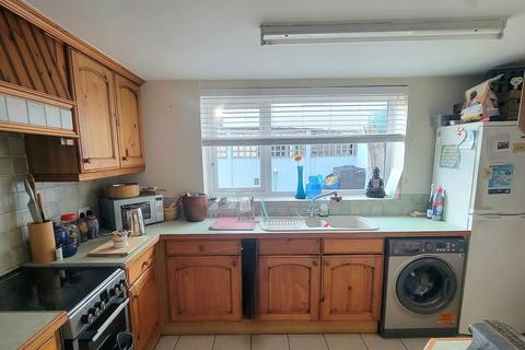 2 bedroom apartment for sale, Richmond Park Road, Bournemouth, Dorset, BH8