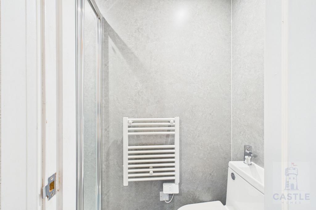 Ensuite shower room