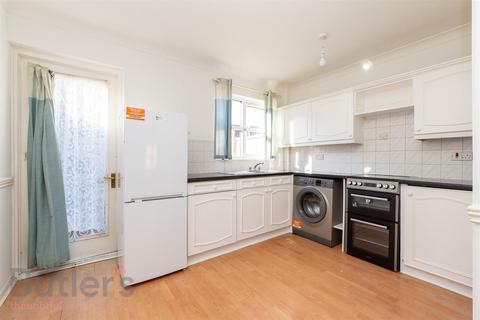 undefined, Lowry Crescent, Mitcham