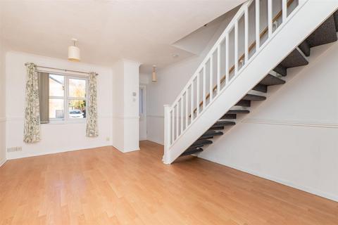 undefined, Lowry Crescent, Mitcham