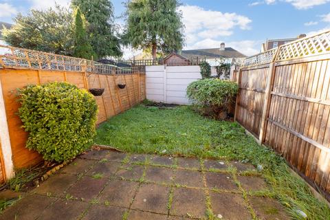 undefined, Lowry Crescent, Mitcham