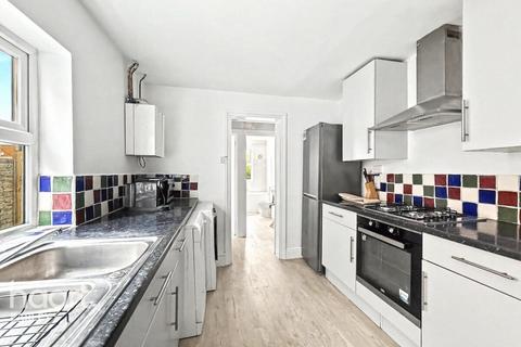 undefined, Kings Road, READING