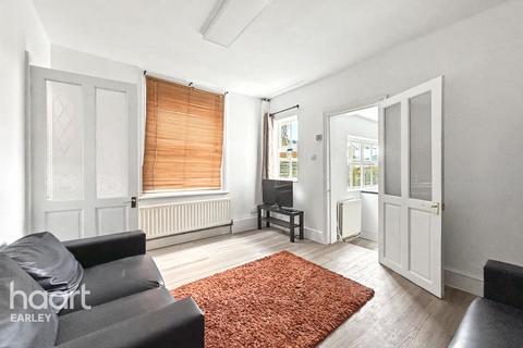 undefined, Kings Road, READING