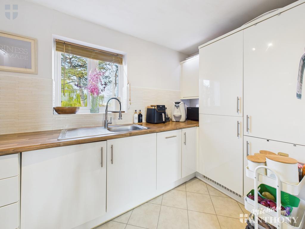 Cam03852 g0 pr0488 still008