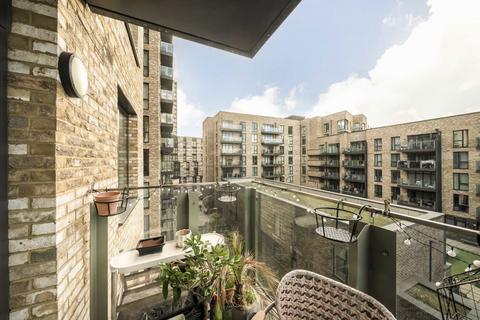 undefined, Madeira Street, London E14