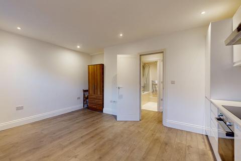 undefined, Ballards Lane, London, N12, North Finchley, N12