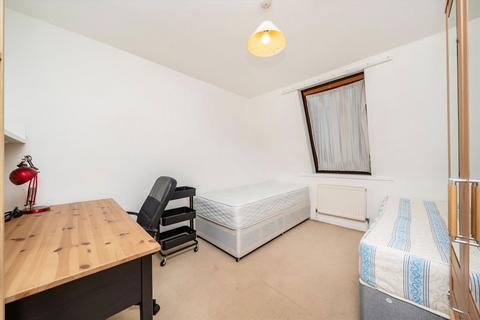 undefined, Hanger View Way, London W3