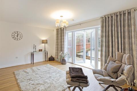 undefined, Hawthorn Close, Keighley