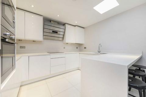 undefined, Merton Road, South Wimbledon SW19