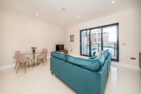 2 bedroom flat for sale, Merton Road, South Wimbledon SW19