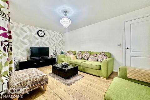 3 bedroom detached house to rent, WINDMILL PRECINCT, SMETHWICK