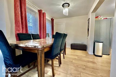 3 bedroom detached house to rent, WINDMILL PRECINCT, SMETHWICK