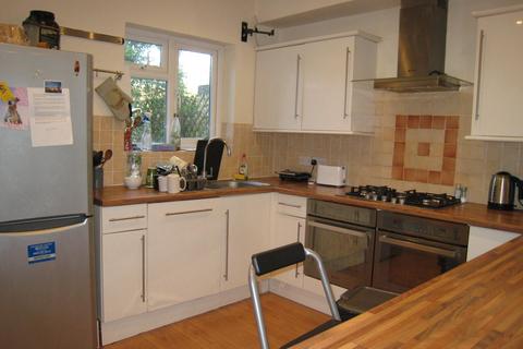 2 bedroom flat to rent, Shanklin Road, Brighton BN2