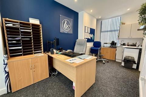 Retail property (high street) to rent, 7 Manor St Bridlington YO15 2SA