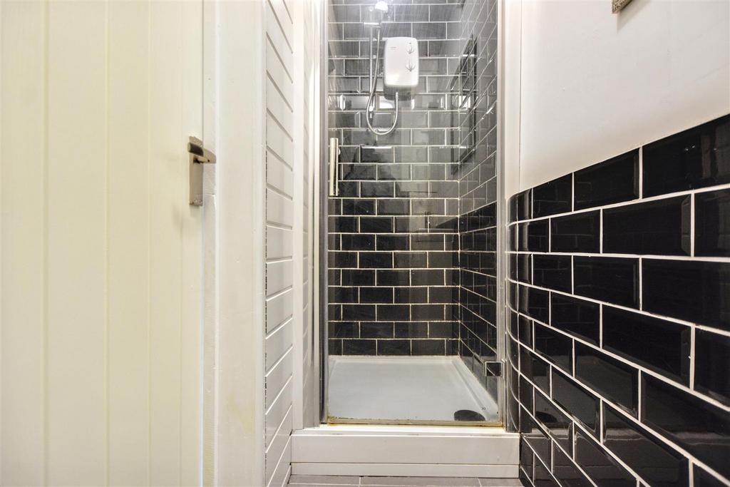 Shower Room 2.jpeg