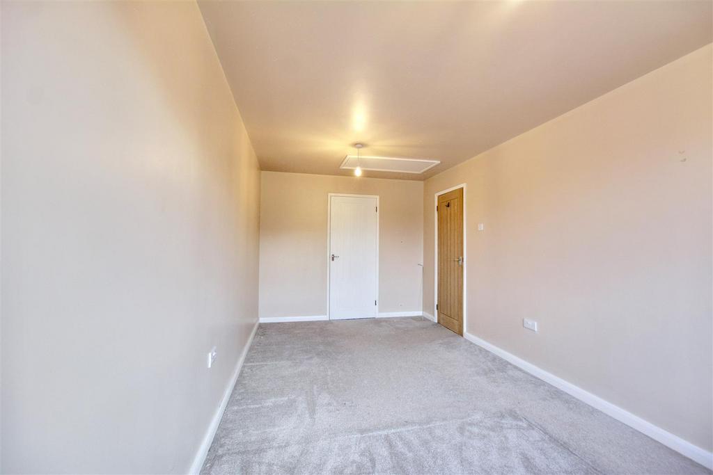 Bedroom 1 2.jpeg