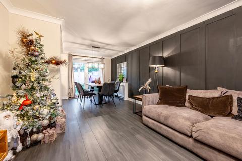 3 bedroom terraced house for sale, St. Johns Road, Belton