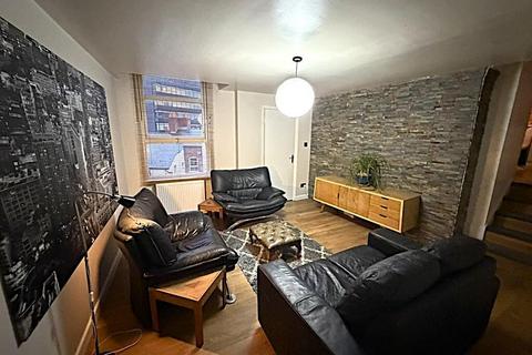 3 bedroom apartment to rent, Campo Lane, Sheffield