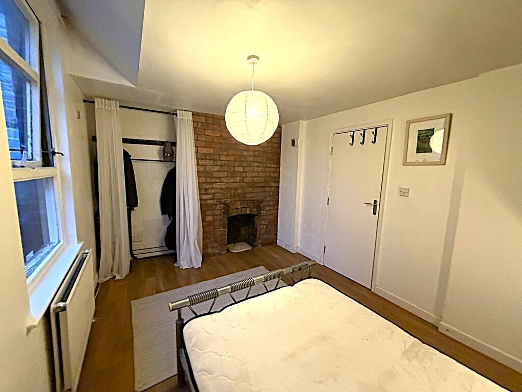 Bedroom 1 2nd.jpg