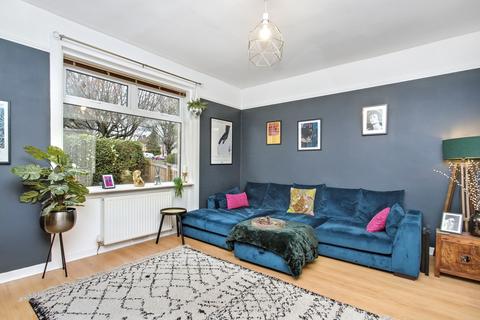 2 bedroom ground floor flat for sale, 6/2 Northfield Square, Edinburgh, EH8 7PJ