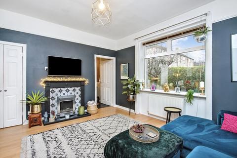 2 bedroom ground floor flat for sale, 6/2 Northfield Square, Edinburgh, EH8 7PJ