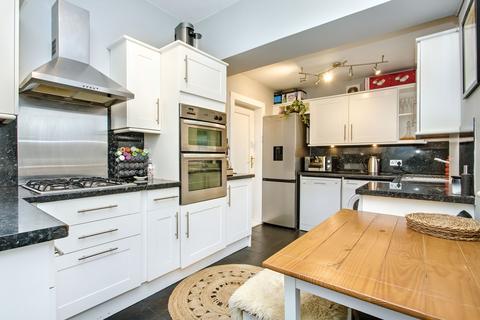 2 bedroom ground floor flat for sale, 6/2 Northfield Square, Edinburgh, EH8 7PJ