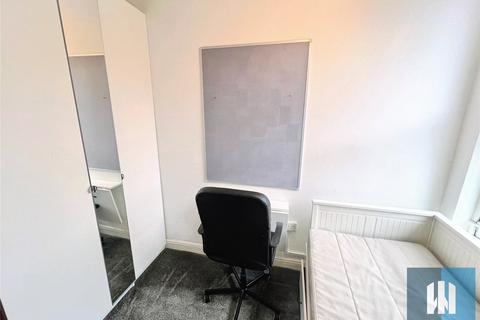 6 bedroom terraced house to rent, Burchett Grove, Woodhouse, Leeds, LS6