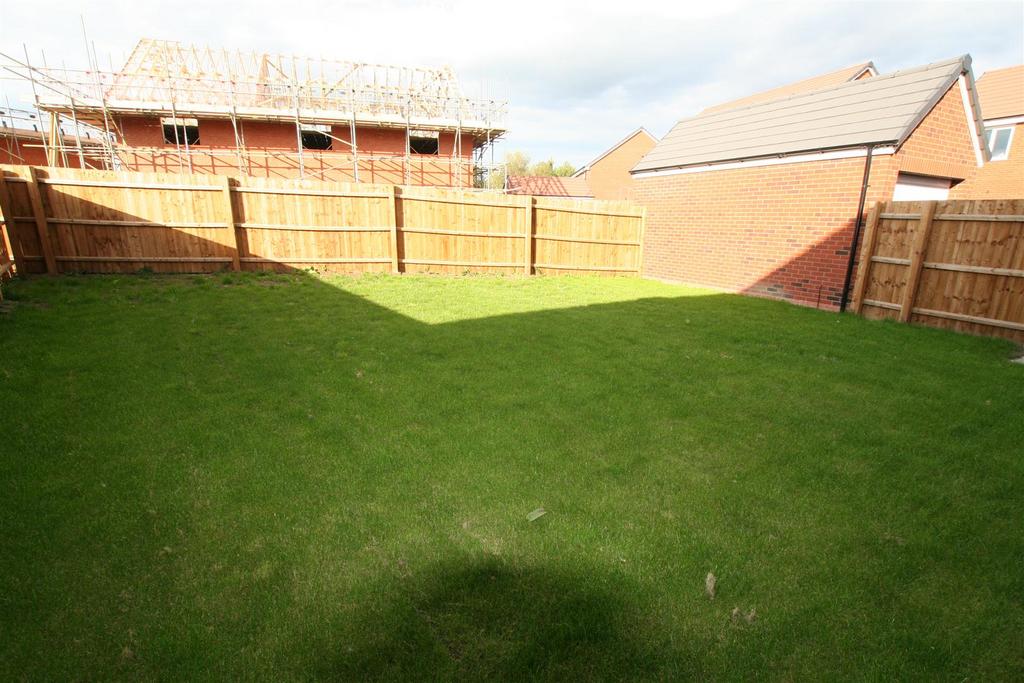 Westcottway,125garden.JPG