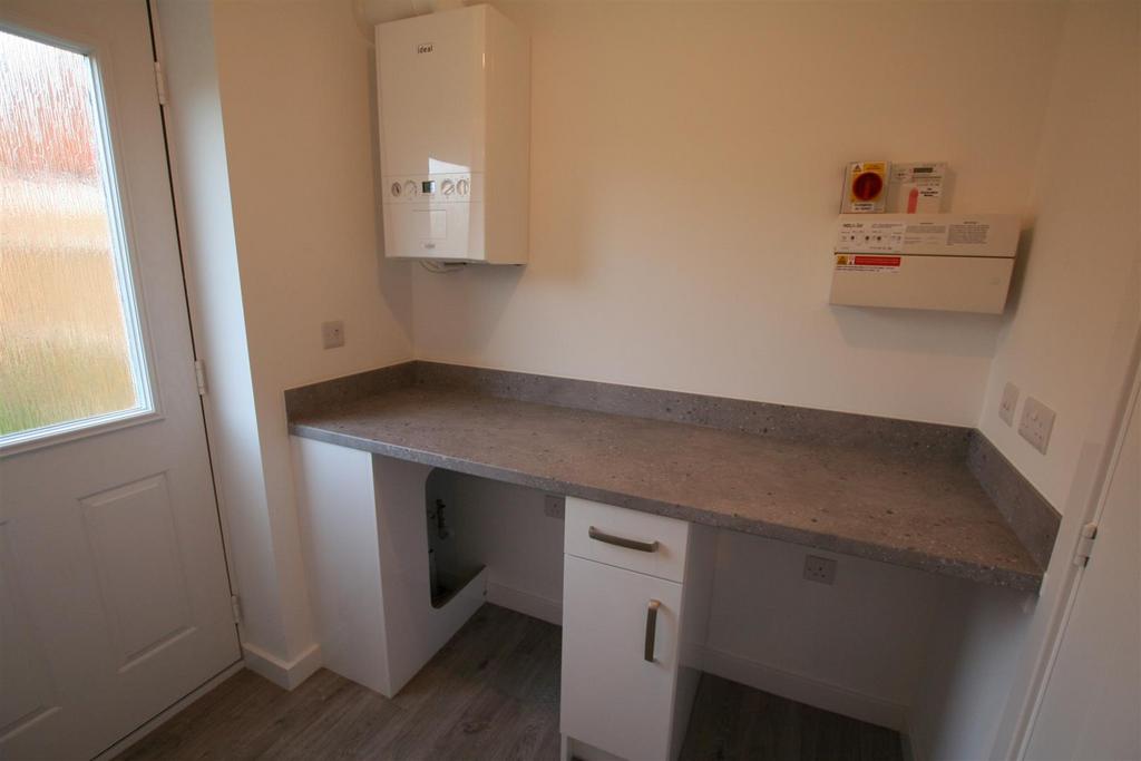 Westcottway,125utility.JPG